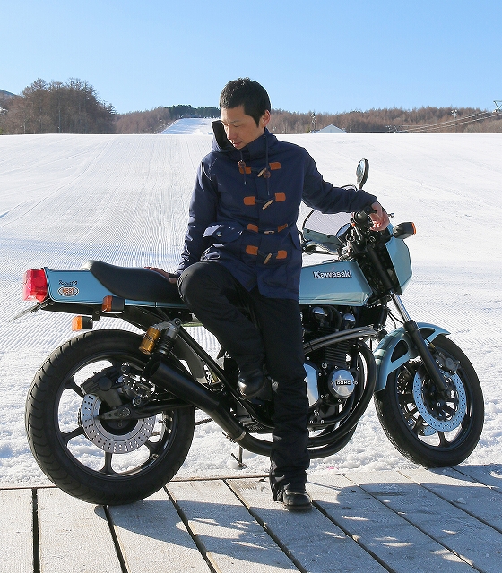 ダッフルコートとスリムフィットパンツ着用でオートバイで３月のハンターマウンテン塩原へ
