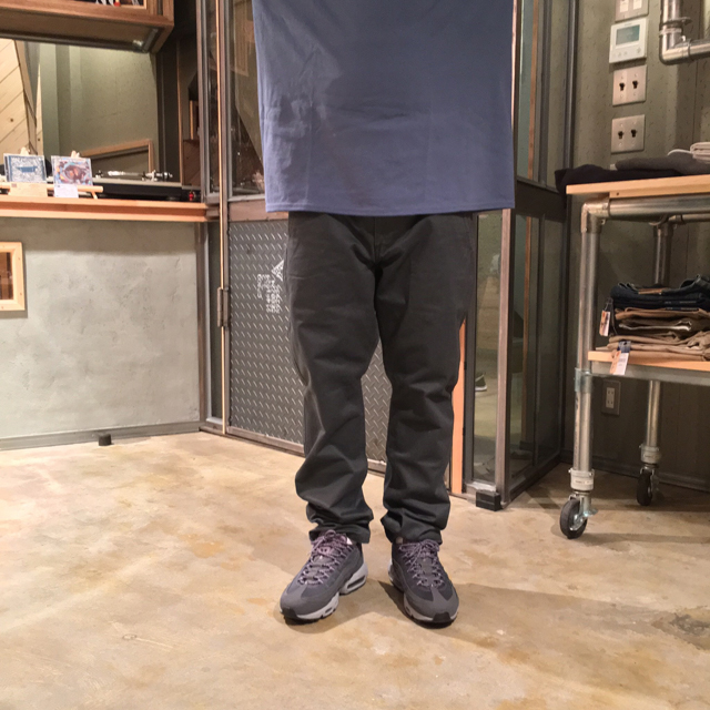 DOCKERS / ALPHA KHAKI PANTS